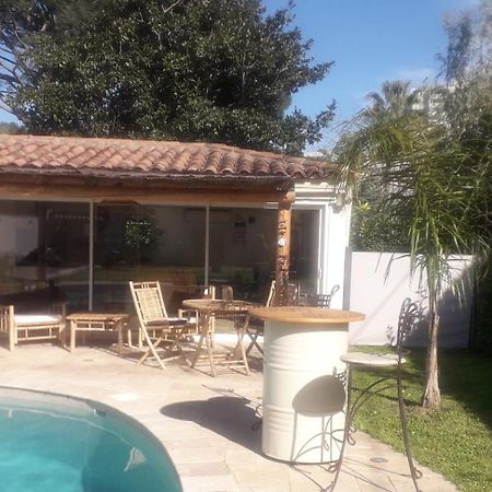 Logement Independant Au Calme Proche Toutes Commodites Et Transports Ле-Канне Екстер'єр фото